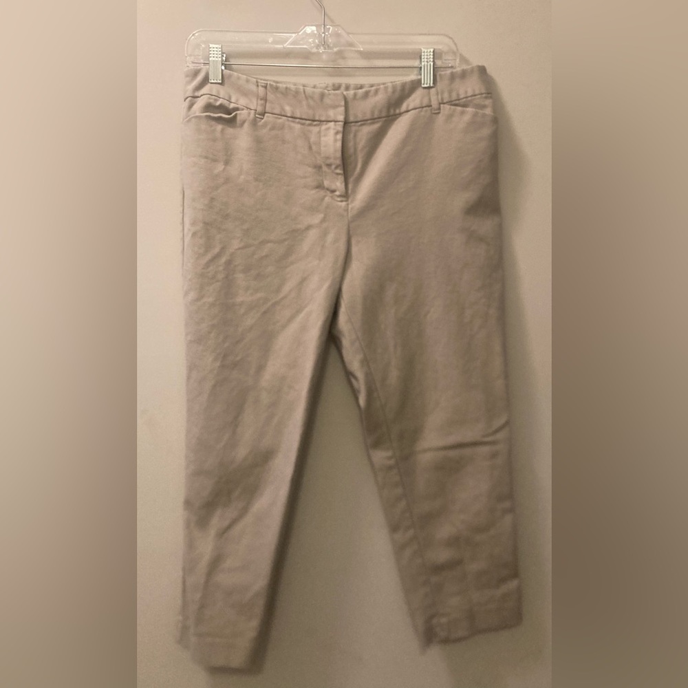 Liz Clayborn khaki capris, size 12 P